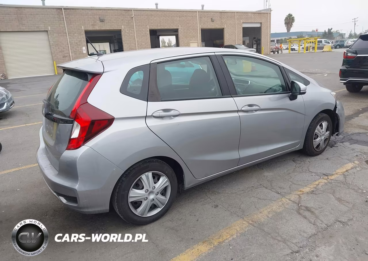 2019 Honda Fit Lx VIN:3HGGK5H4XKM745899 - 4