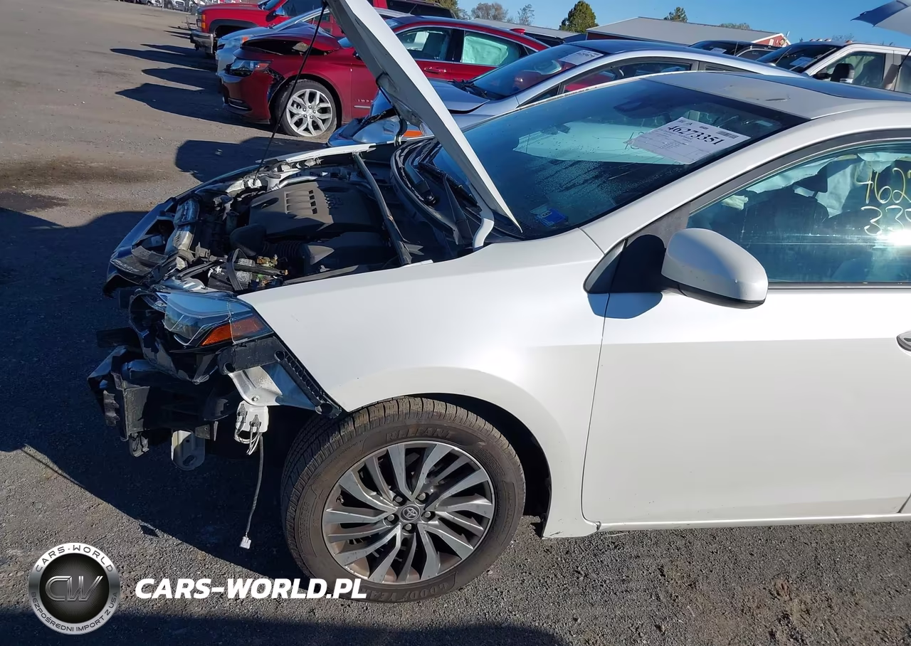 2017 Toyota Corolla Xle VIN:5YFBURHE5HP685440 - 6