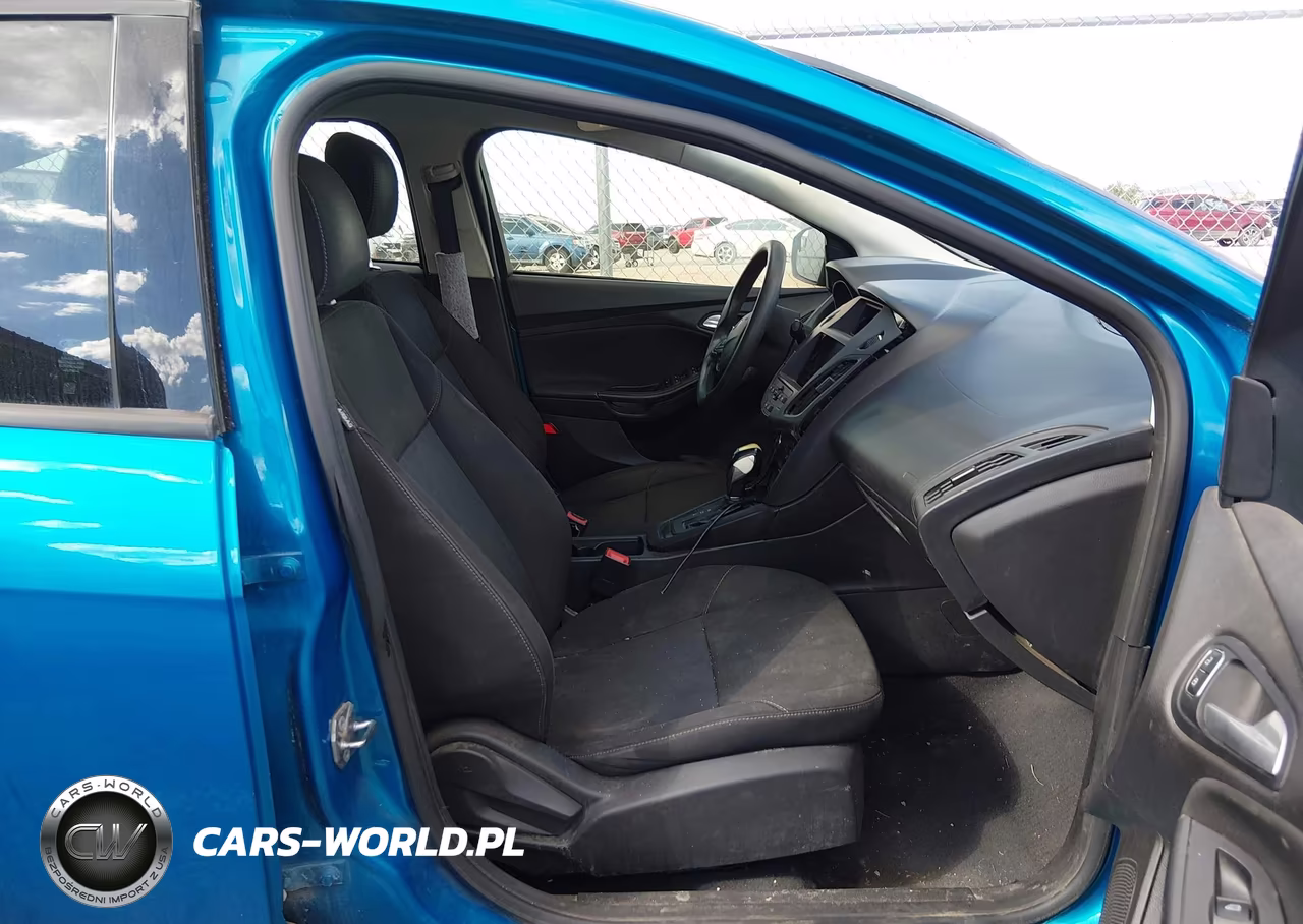 2015 Ford Focus Se VIN:1FADP3F26FL220490 - 5