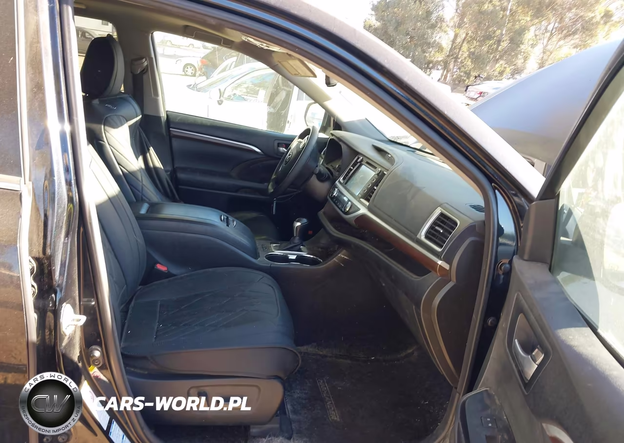 2016 Toyota Highlander Limited Platinum V6 VIN:5TDDKRFH5GS332858 - 5