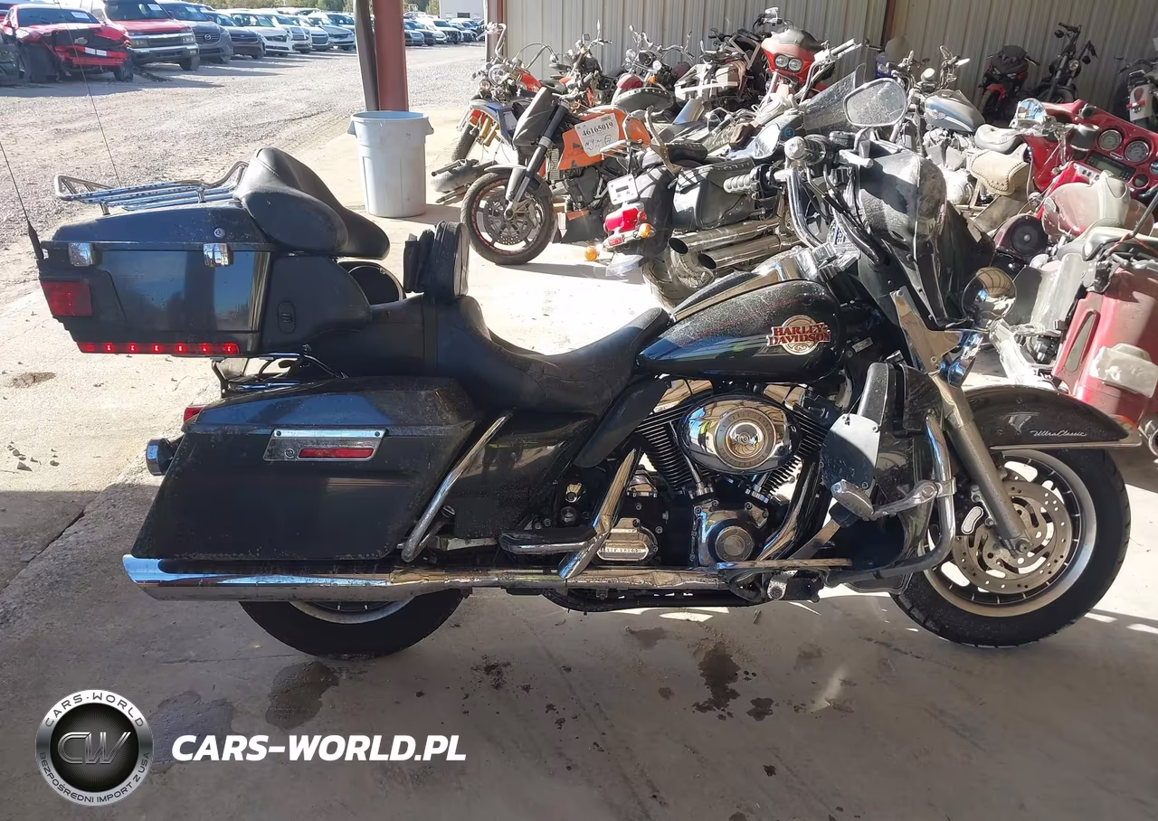 2007 Harley-Davidson Flhtcui VIN:1HD1FC41X7Y725137 - 11