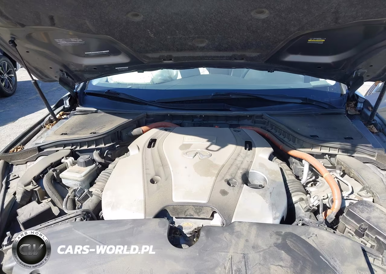 2015 Infiniti Q50 Hybrid Premium VIN:JN1AV7AP8FM790601 - 10