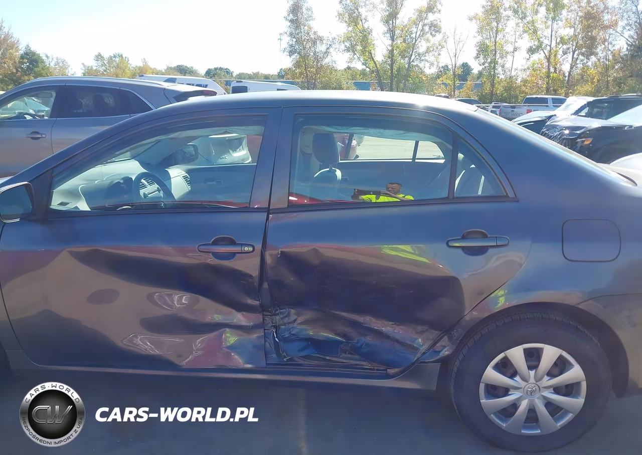 2010 Toyota Corolla Le VIN:2T1BU4EE4AC498784 - 14