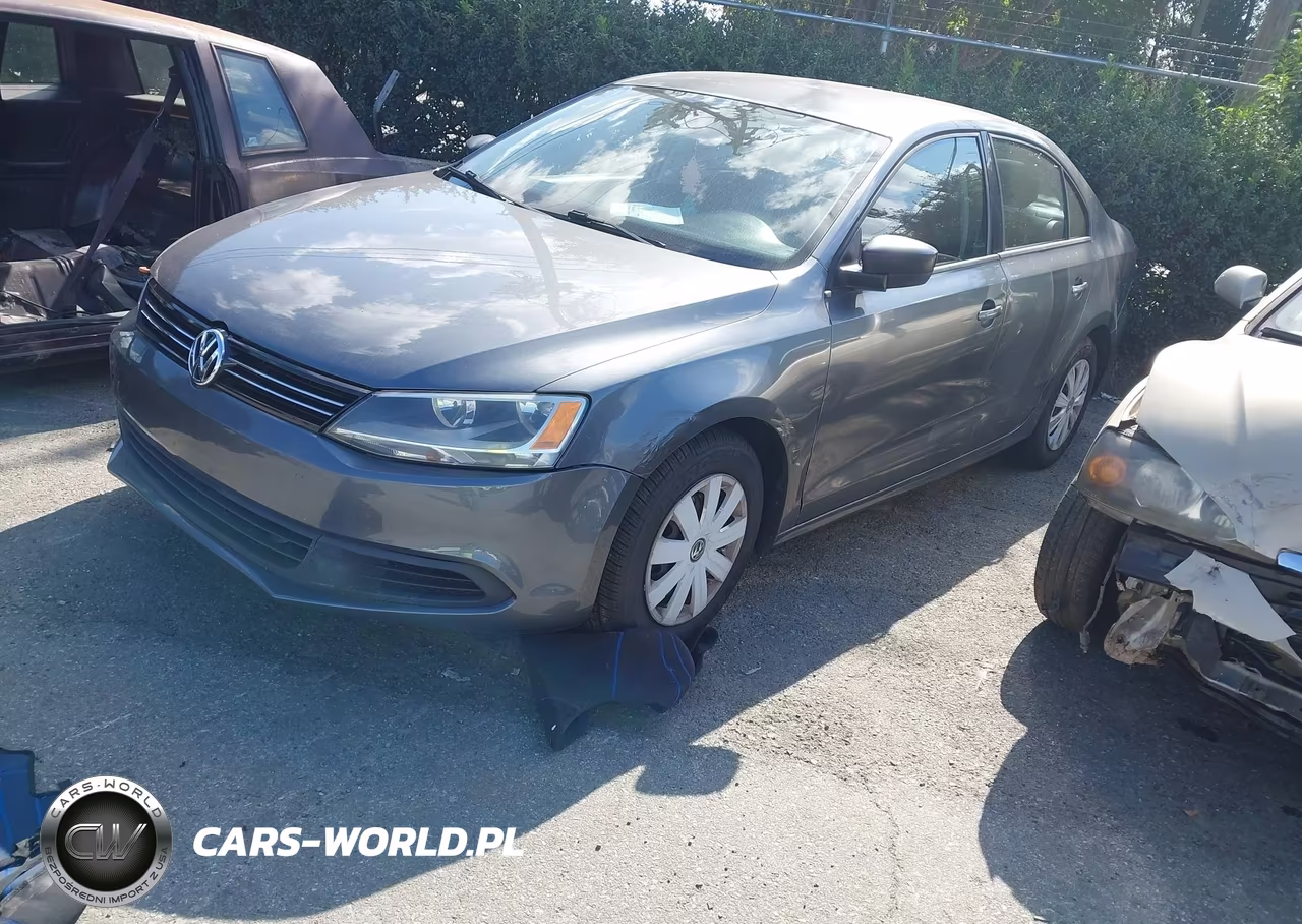 2013 Volkswagen Jetta 2.0L S VIN:3VW2K7AJ8DM202295 - 2