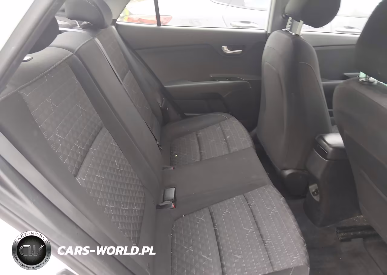 2018 Kia Rio S VIN:3KPA24AB9JE077867 - 8