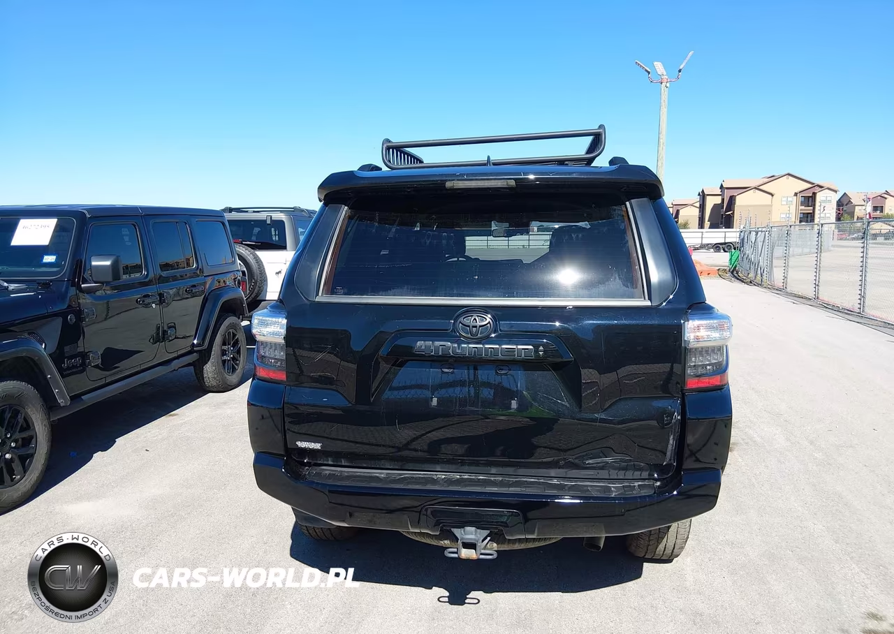 2021 Toyota 4Runner Trail Edition VIN:JTEBU5JR1M5924443 - 16