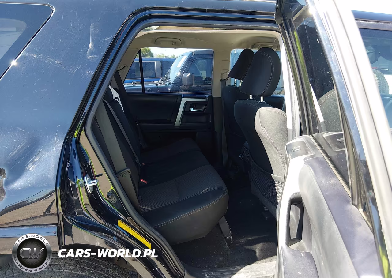 2021 Toyota 4Runner Trail Edition VIN:JTEBU5JR1M5924443 - 8