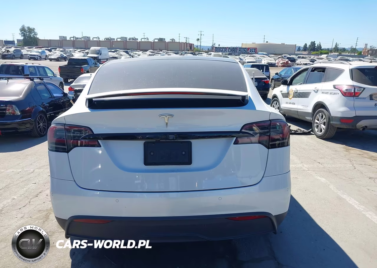 2022 Tesla Model X Dual Motor All-Wheel Drive VIN:7SAXCBE59NF364063 - 16