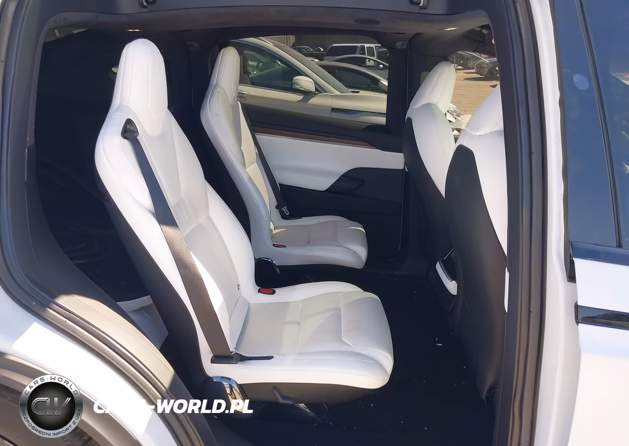 2022 Tesla Model X Dual Motor All-Wheel Drive VIN:7SAXCBE59NF364063 - 8