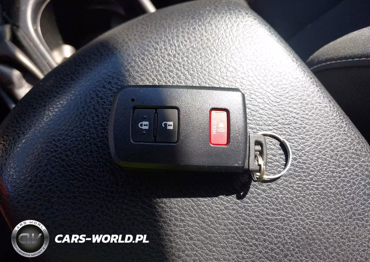 2018 Toyota Rav4 Hybrid Xle VIN:JTMRJREV2JD203124 - 11