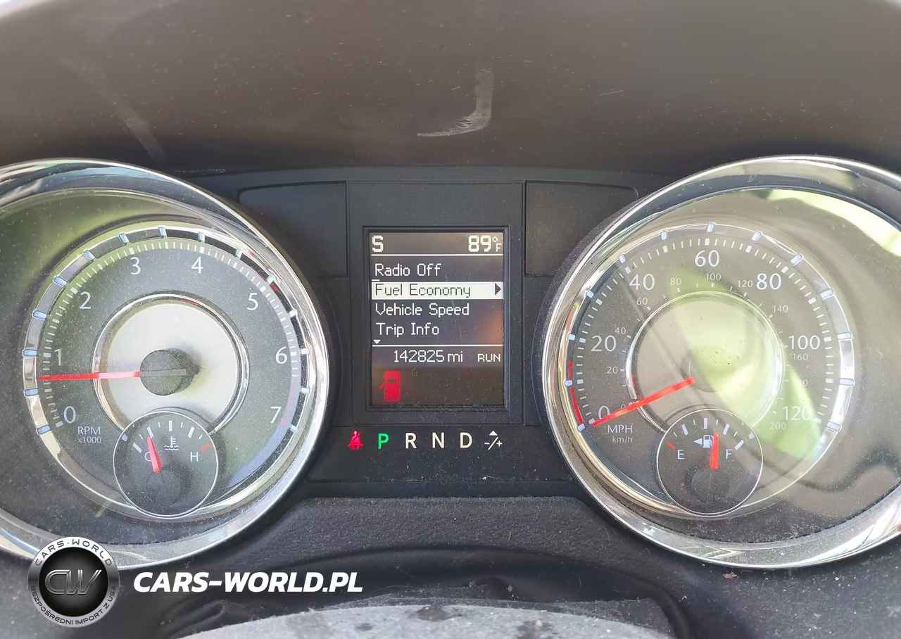 2016 Chrysler Town & Country Touring VIN:2C4RC1BG2GR279899 - 7