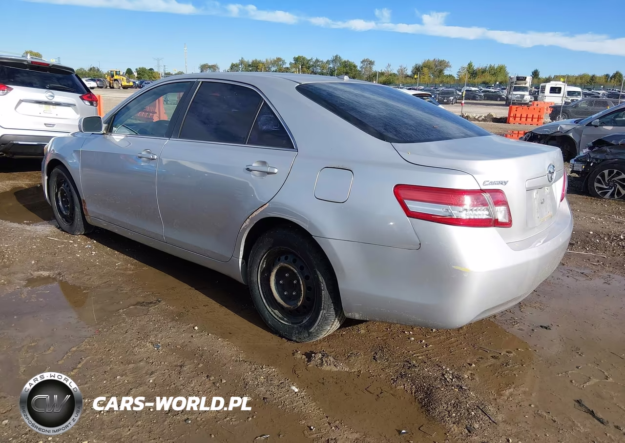 2010 Toyota Camry Le VIN:4T1BF3EK3AU080838 - 3