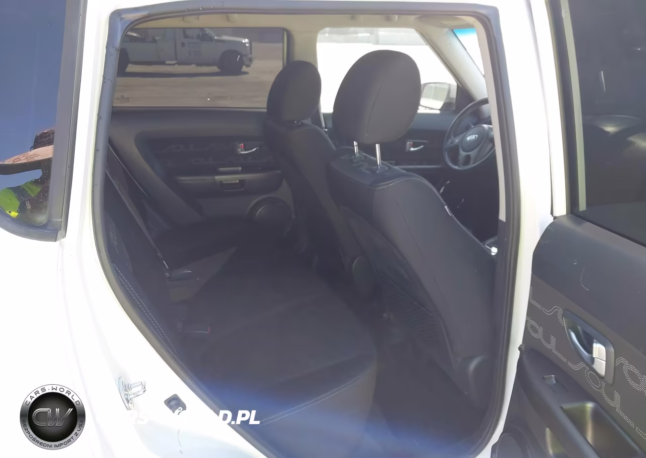 2013 Kia Soul + VIN:KNDJT2A63D7520622 - 8