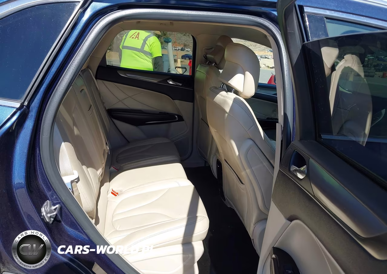2017 Lincoln Mkc Premiere VIN:5LMCJ1C98HUL33828 - 8