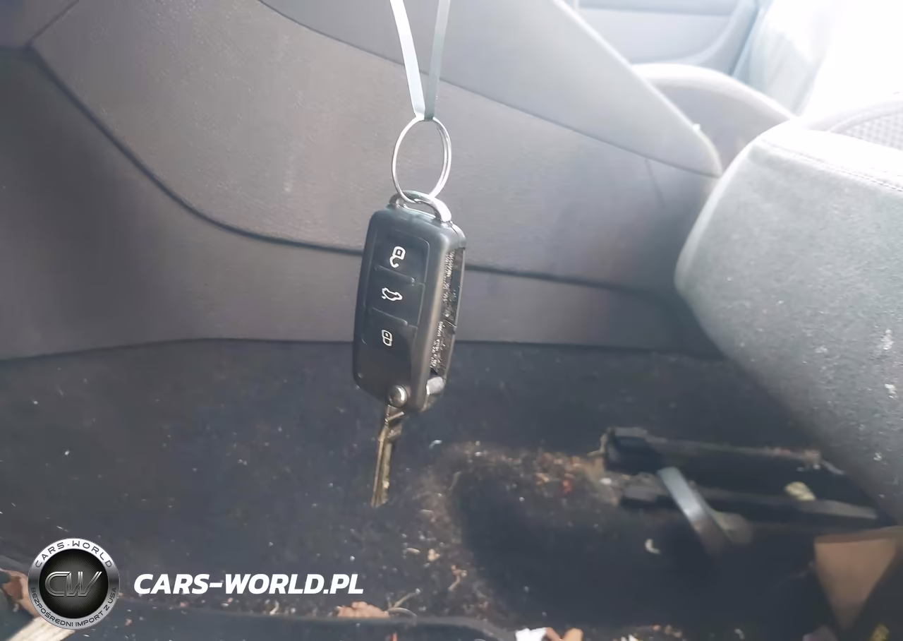 2012 Volkswagen Golf 2.5L 4-Door VIN:WVWDB7AJ8CW249000 - 11