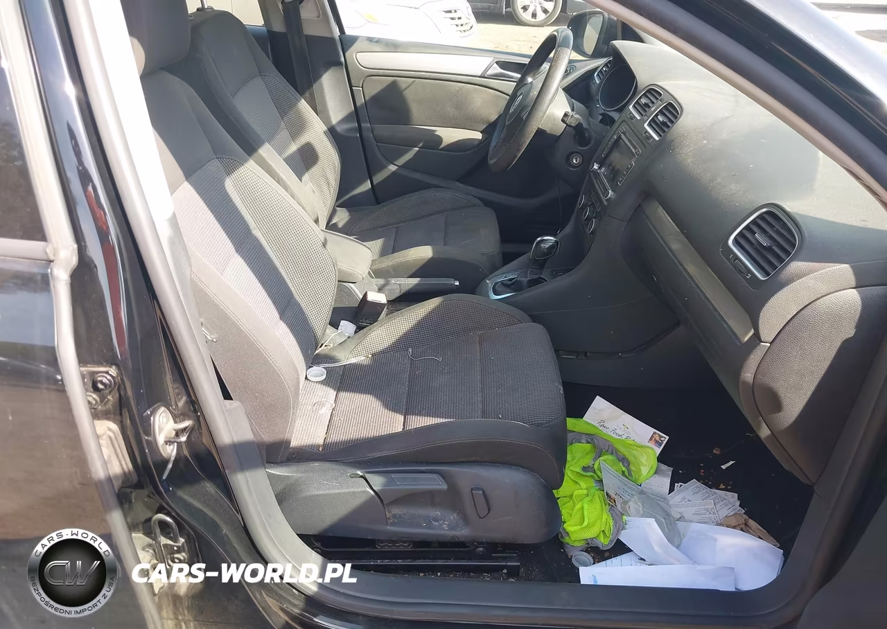 2012 Volkswagen Golf 2.5L 4-Door VIN:WVWDB7AJ8CW249000 - 5