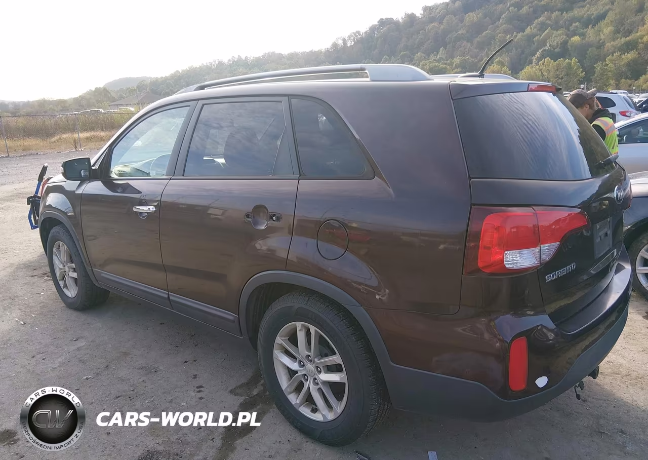 2015 Kia Sorento Lx VIN:5XYKT4A60FG592450 - 3