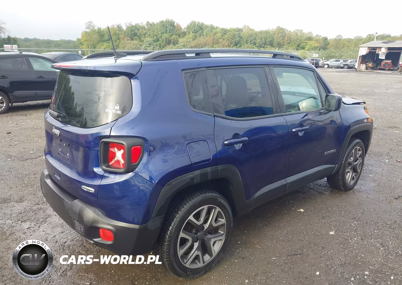 2018 Jeep Renegade Latitude 4X4 VIN:ZACCJBBB4JPH66376 - 4