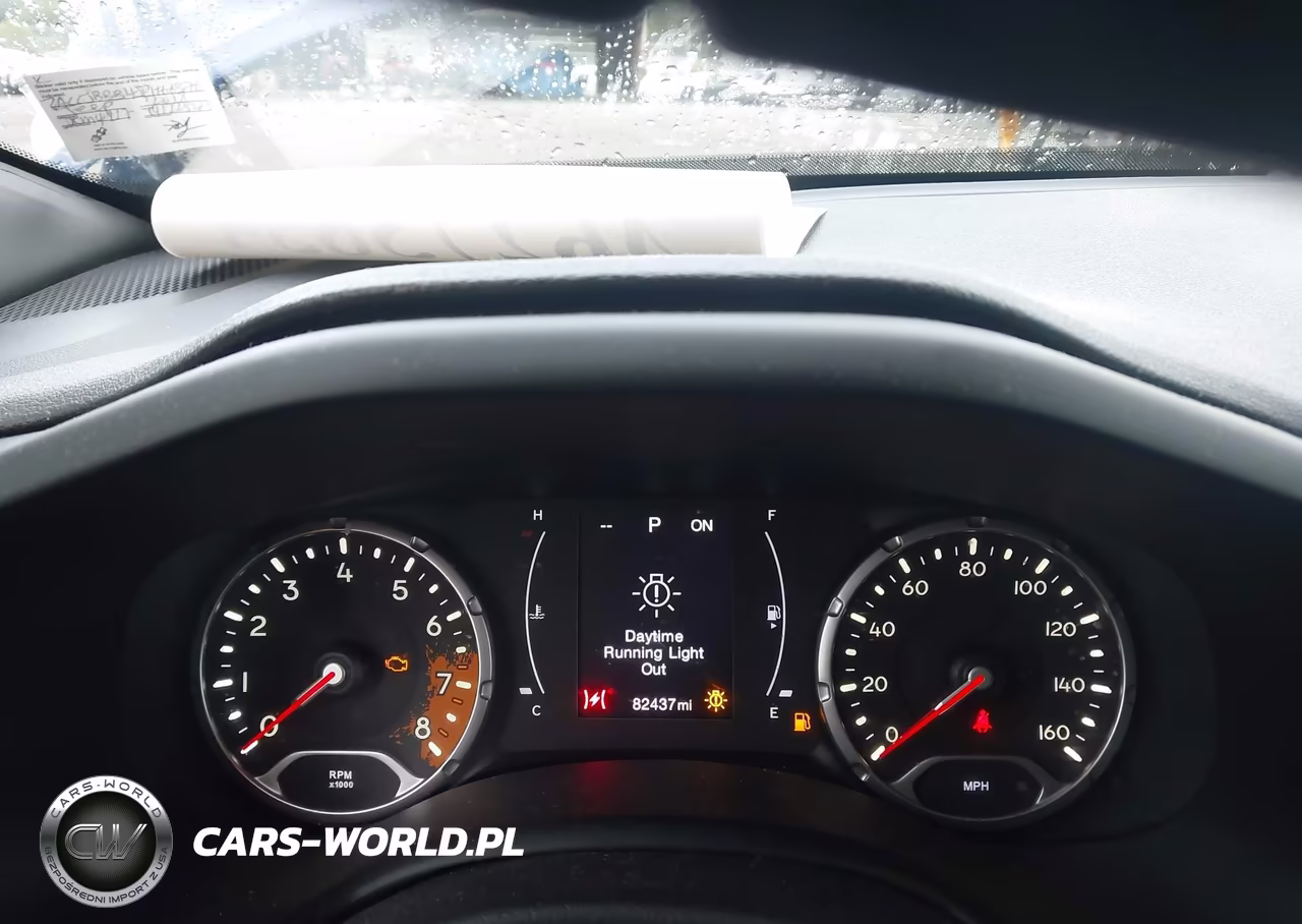 2018 Jeep Renegade Latitude 4X4 VIN:ZACCJBBB4JPH66376 - 7