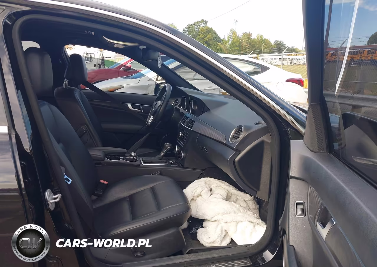 2014 Mercedes-Benz C 250 Sport VIN:WDDGF4HB9ER306231 - 5