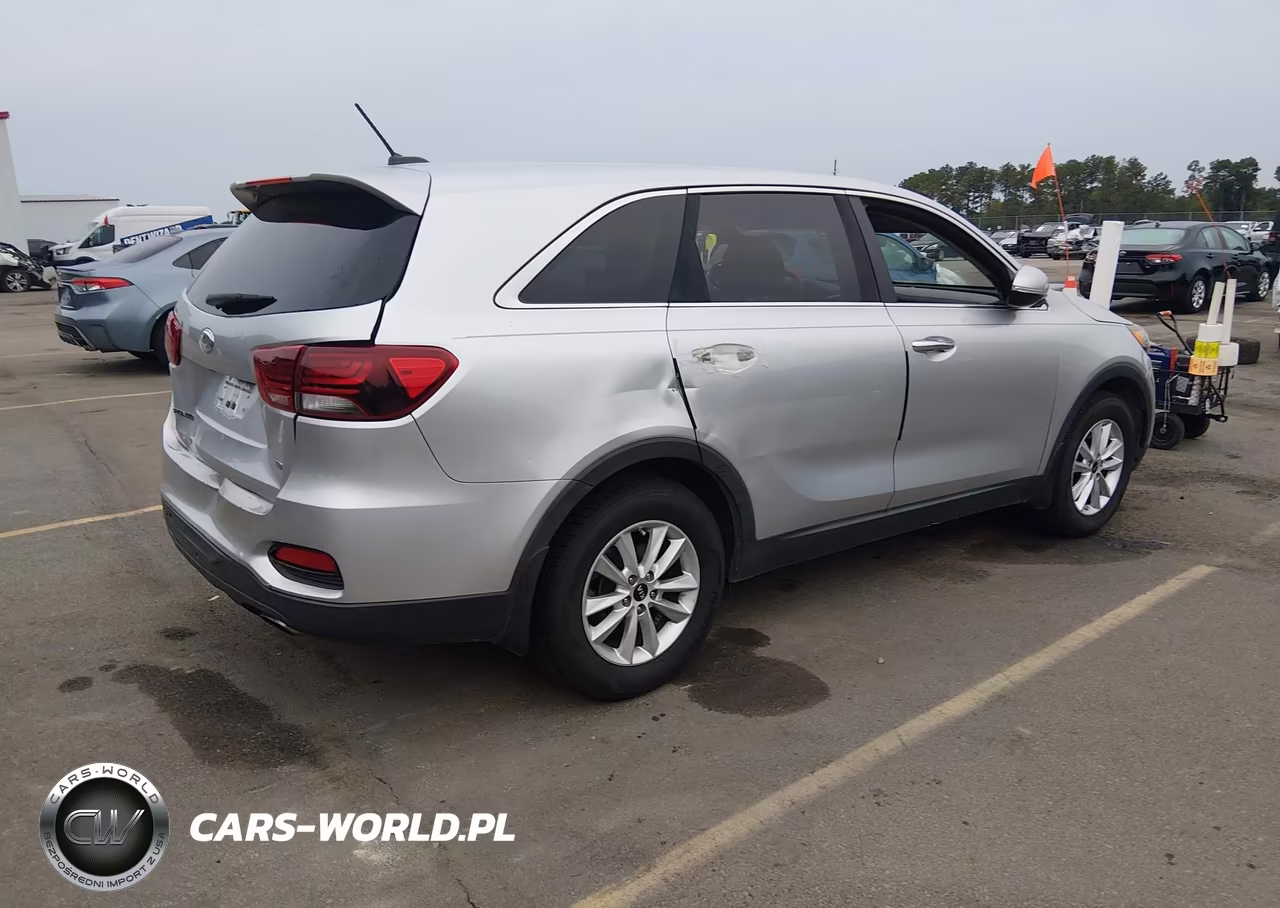 2019 Kia Sorento 2.4L L VIN:5XYPG4A39KG577777 - 4