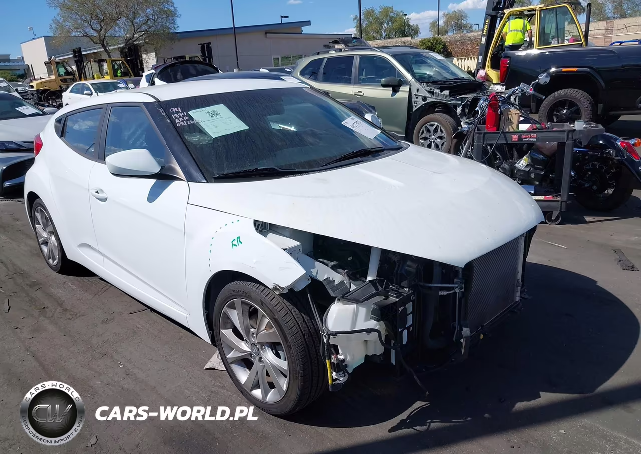 2016 Hyundai Veloster VIN:KMHTC6AD9GU270755 - 13