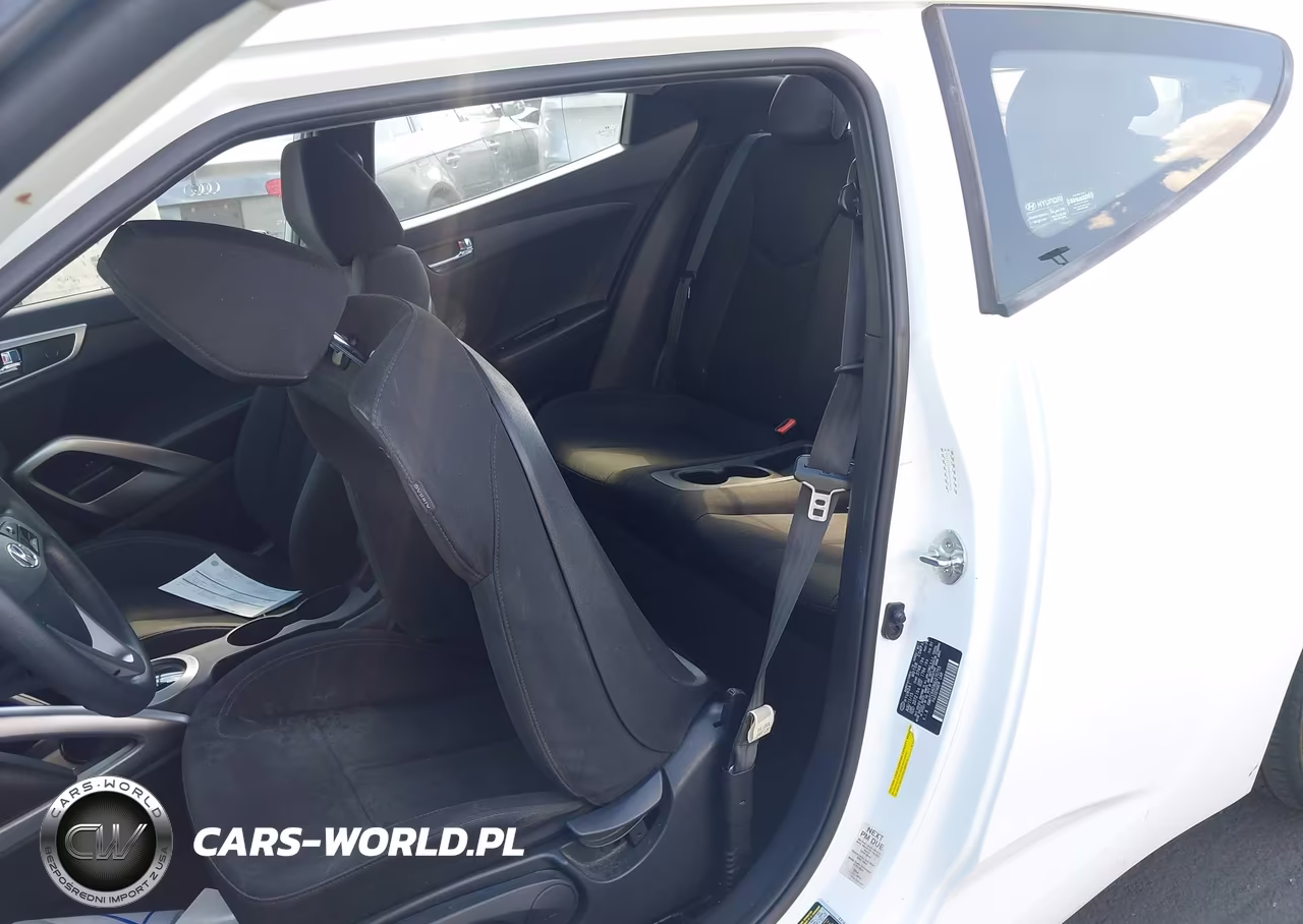 2016 Hyundai Veloster VIN:KMHTC6AD9GU270755 - 8
