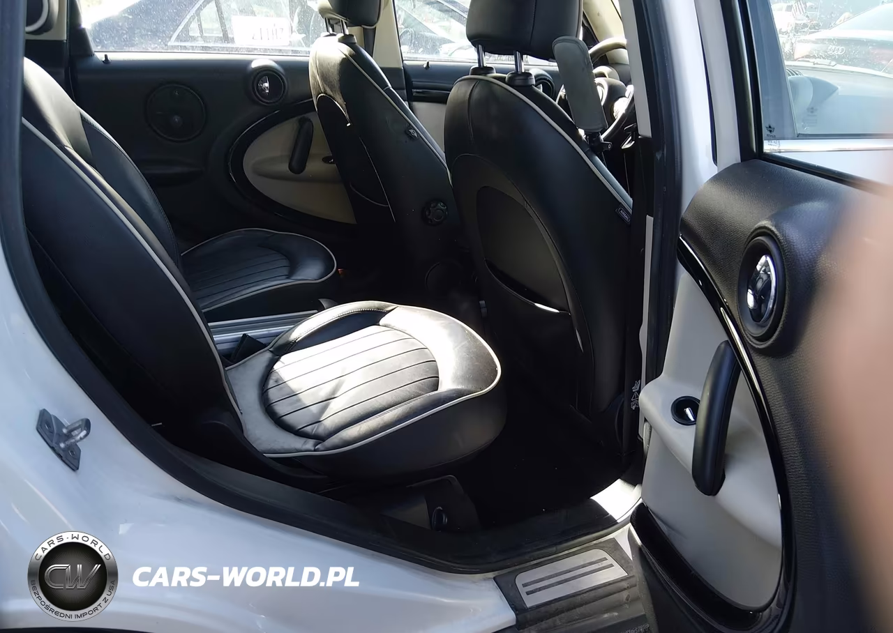 2011 Mini Cooper S Countryman VIN:WMWZC5C5XBWL53667 - 8