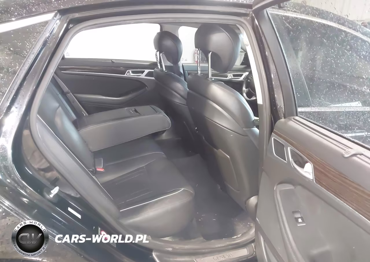 2015 Hyundai Genesis 3.8 VIN:KMHGN4JE1FU017162 - 8