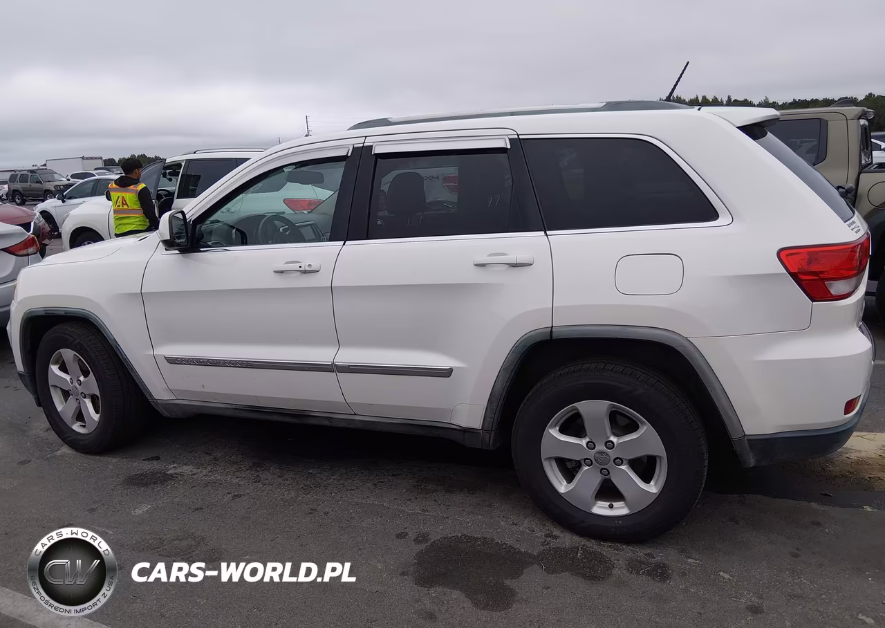 2012 Jeep Grand Cherokee Laredo VIN:1C4RJEAG2CC201883 - 14