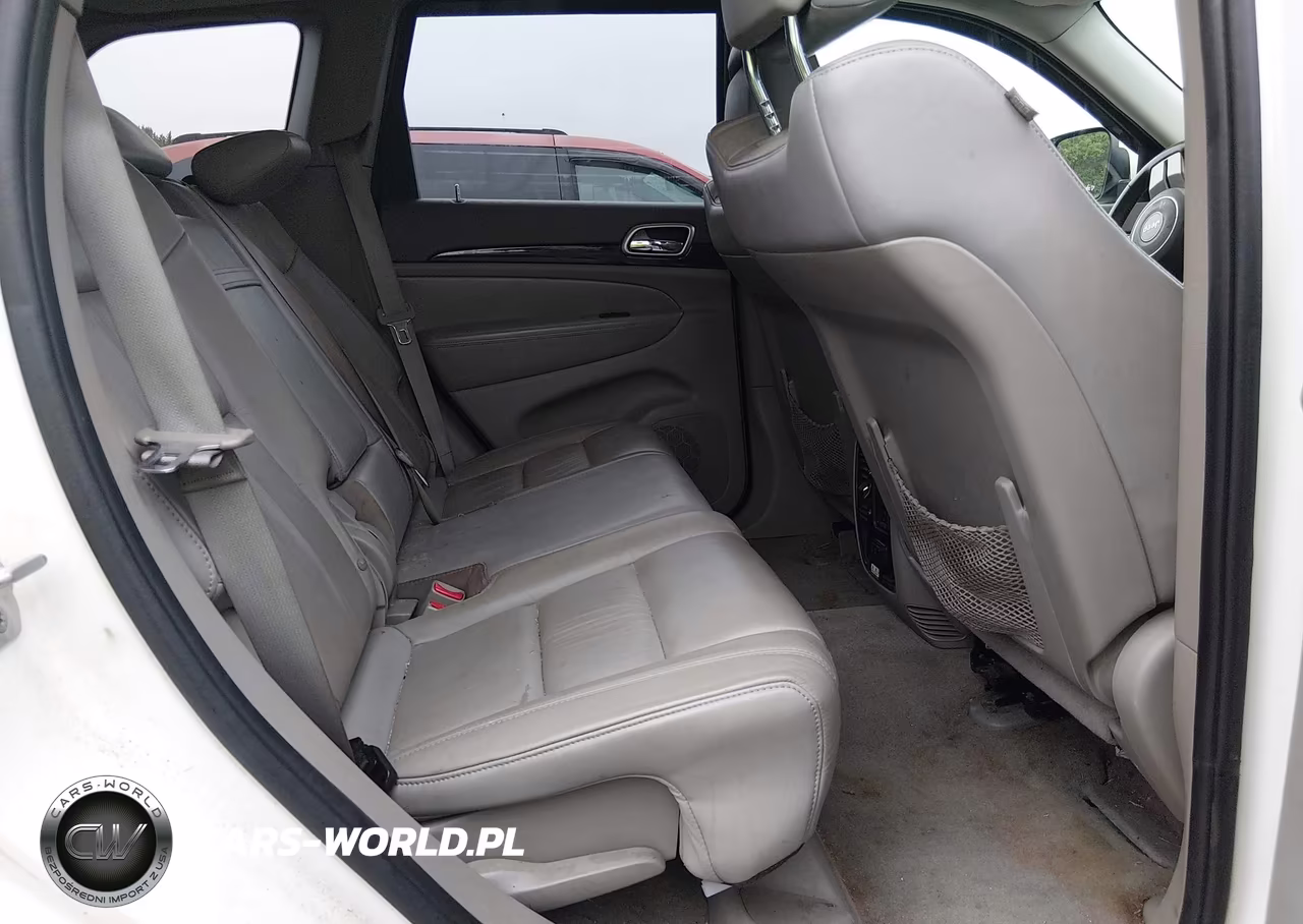 2012 Jeep Grand Cherokee Laredo VIN:1C4RJEAG2CC201883 - 8