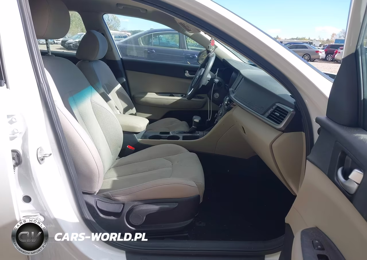 2018 Kia Optima Lx VIN:5XXGT4L35JG258081 - 5