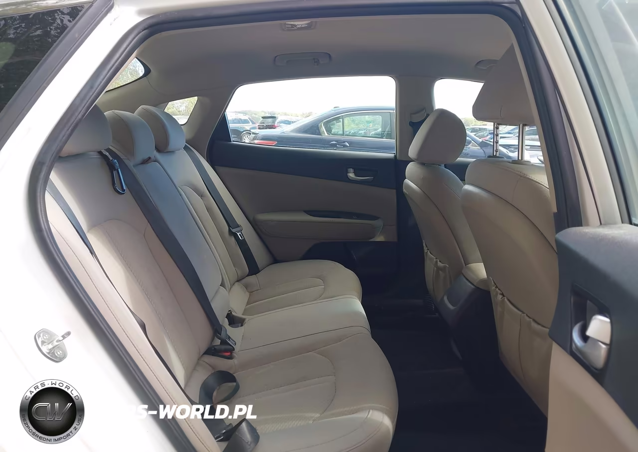 2018 Kia Optima Lx VIN:5XXGT4L35JG258081 - 8