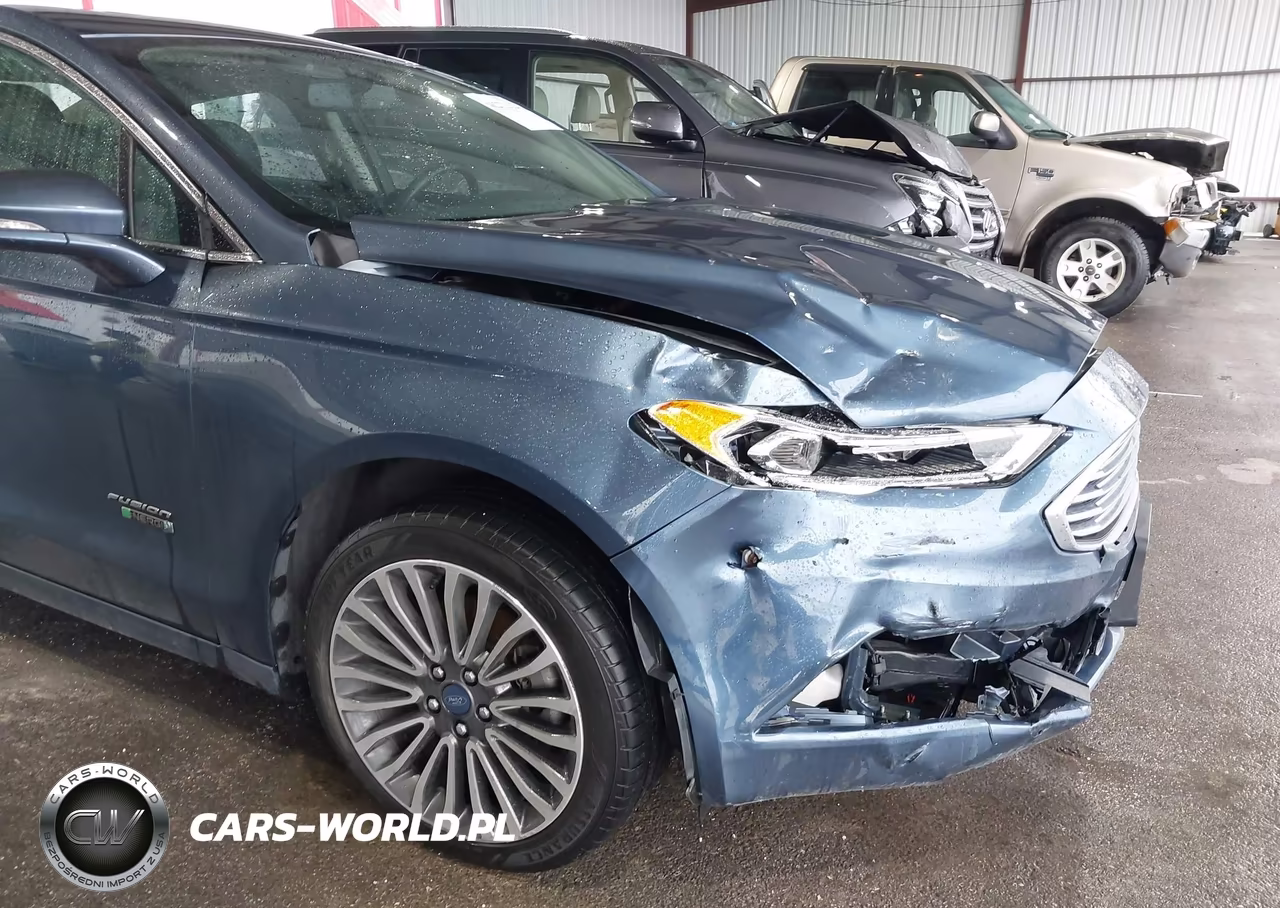 2018 Ford Fusion Energi Se Luxury VIN:3FA6P0PU7JR164383 - 17