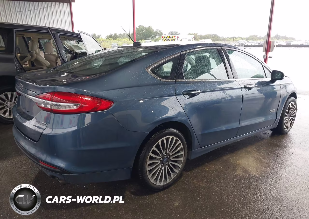 2018 Ford Fusion Energi Se Luxury VIN:3FA6P0PU7JR164383 - 4