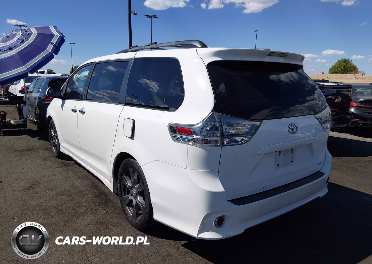 2017 Toyota Sienna Se 8 Passenger VIN:5TDXZ3DC4HS789465 - 15