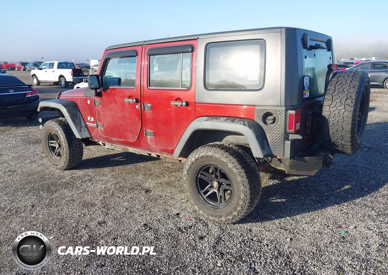 2008 Jeep Wrangler Unlimited X VIN:1J4GA391X8L548293 - 3