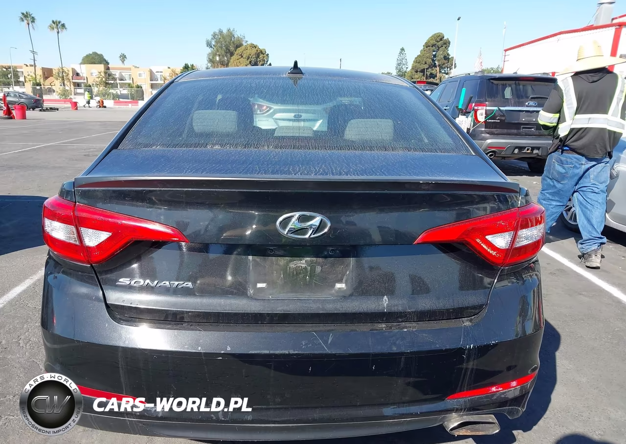 2016 Hyundai Sonata VIN:5NPE24AF6GH392859 - 15