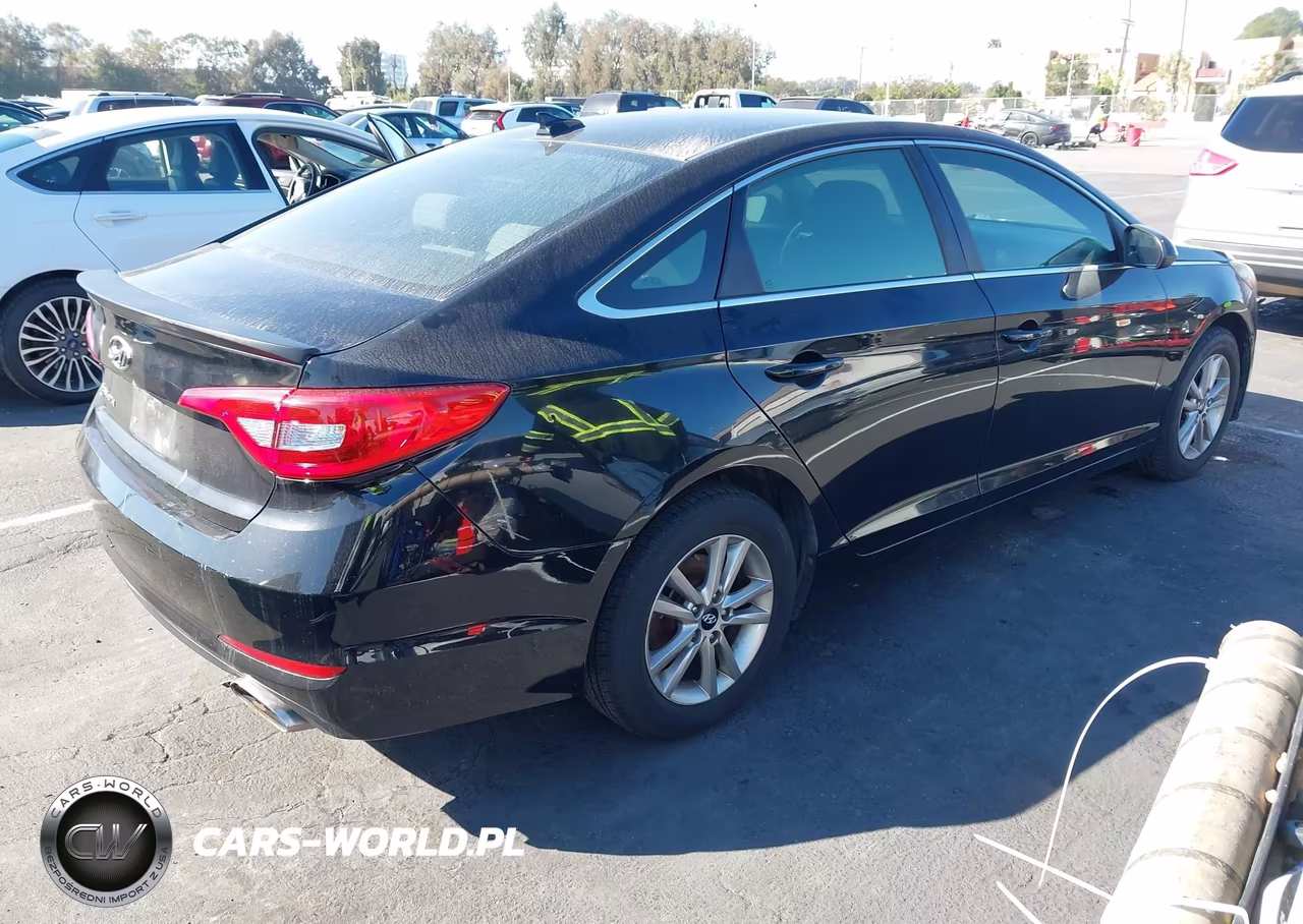 2016 Hyundai Sonata VIN:5NPE24AF6GH392859 - 4