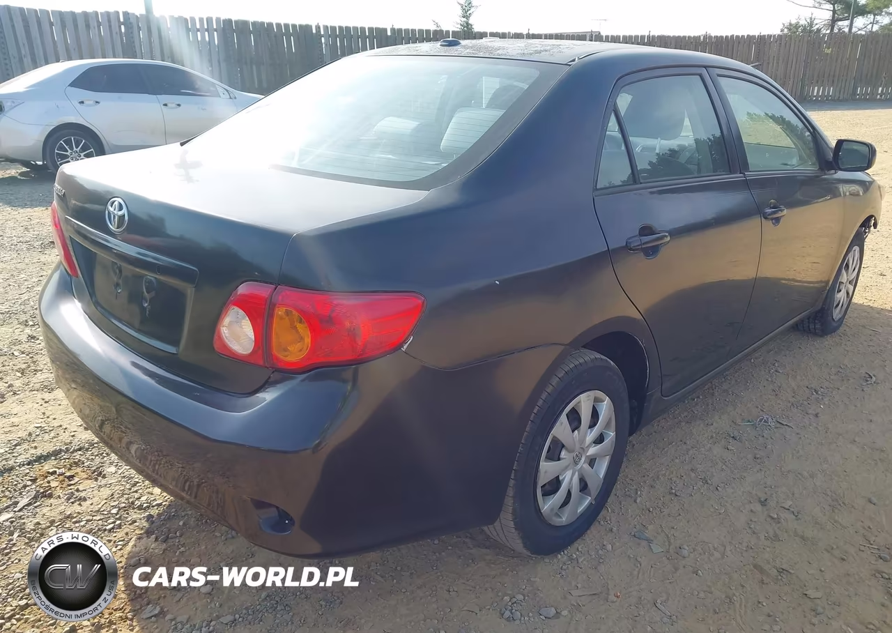 2010 Toyota Corolla Le VIN:2T1BU4EE5AC258613 - 4