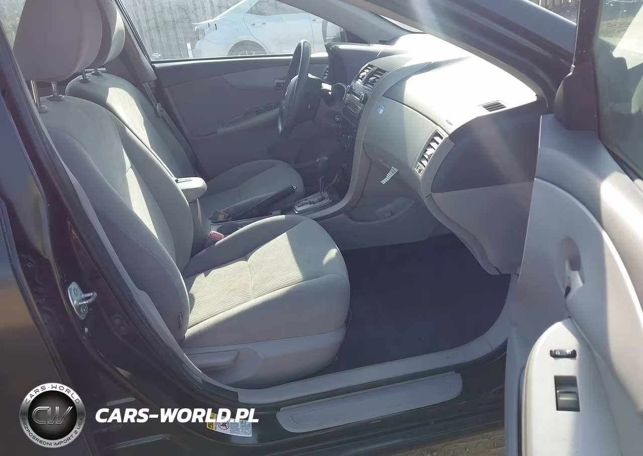 2010 Toyota Corolla Le VIN:2T1BU4EE5AC258613 - 5