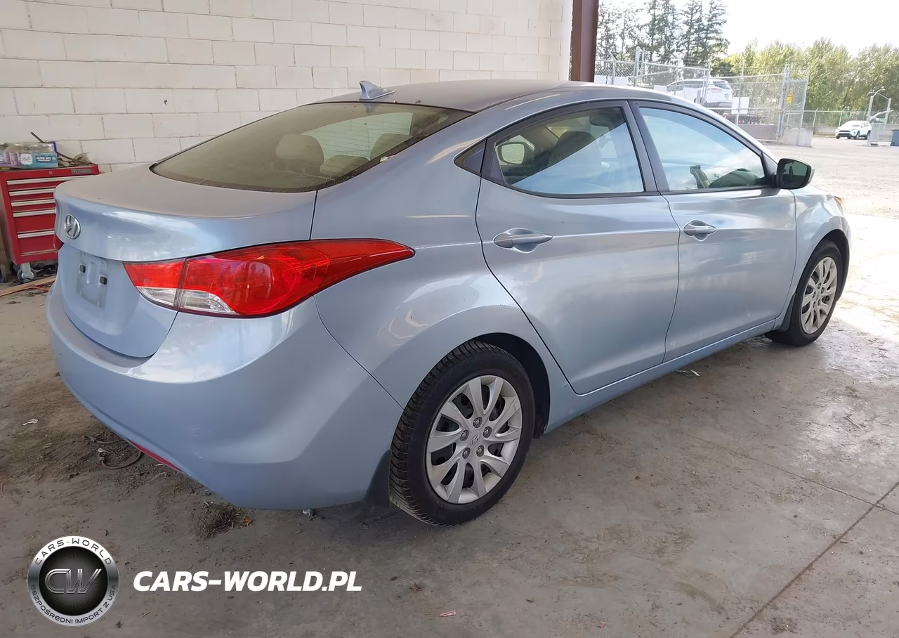 2013 Hyundai Elantra Gls VIN:KMHDH4AE9DU539089 - 4