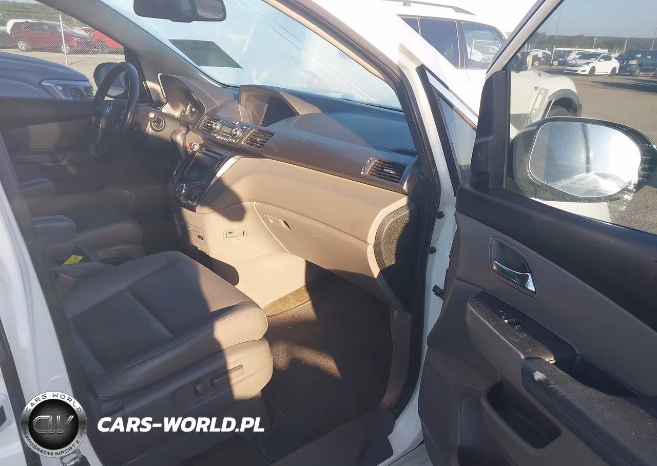 2015 Honda Odyssey Touring-Touring Elite VIN:5FNRL5H98FB059323 - 5