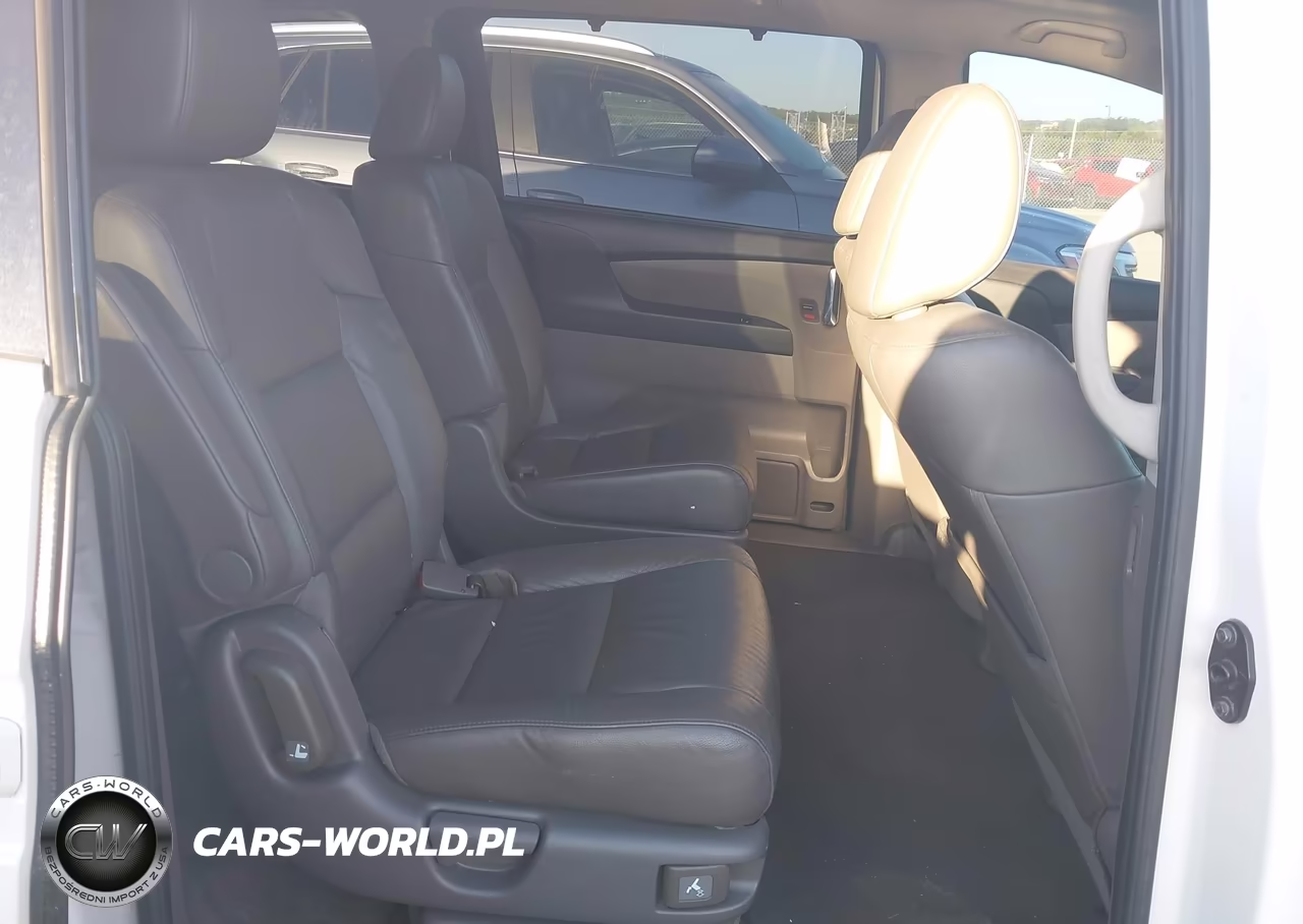 2015 Honda Odyssey Touring-Touring Elite VIN:5FNRL5H98FB059323 - 8
