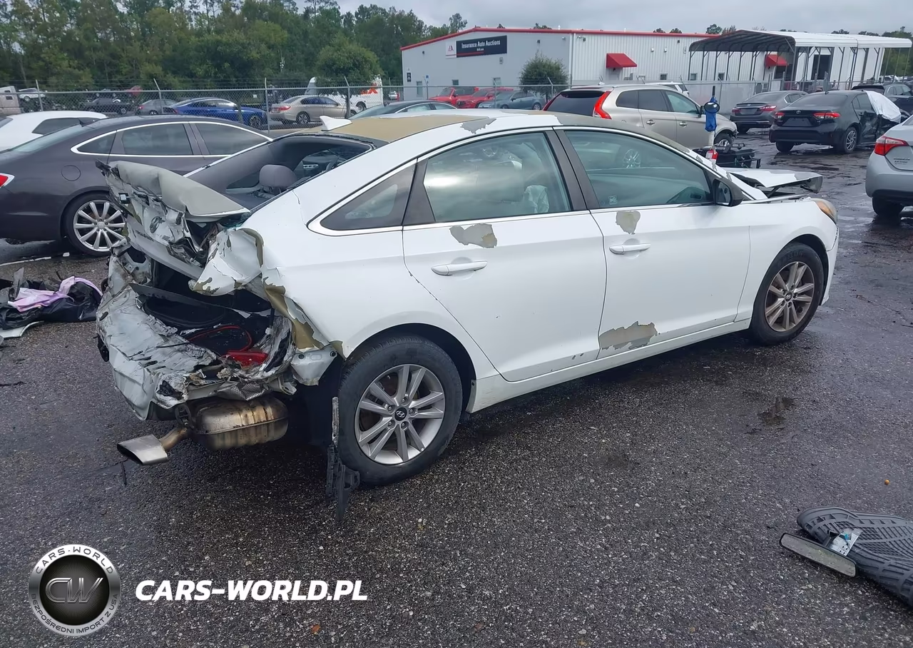 2017 Hyundai Sonata VIN:5NPE24AF9HH558471 - 4