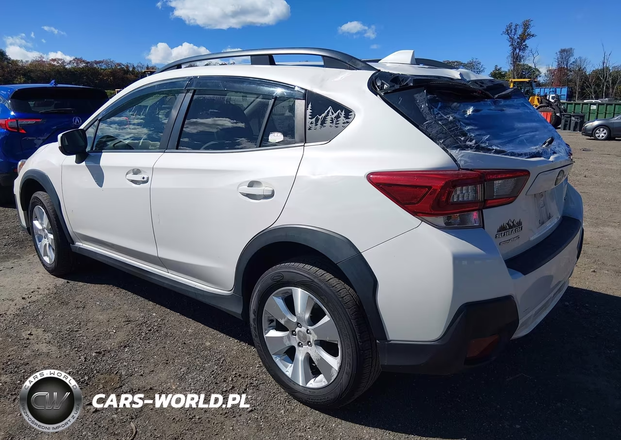 2020 Subaru Crosstrek Premium VIN:JF2GTAPC1L8214563 - 3
