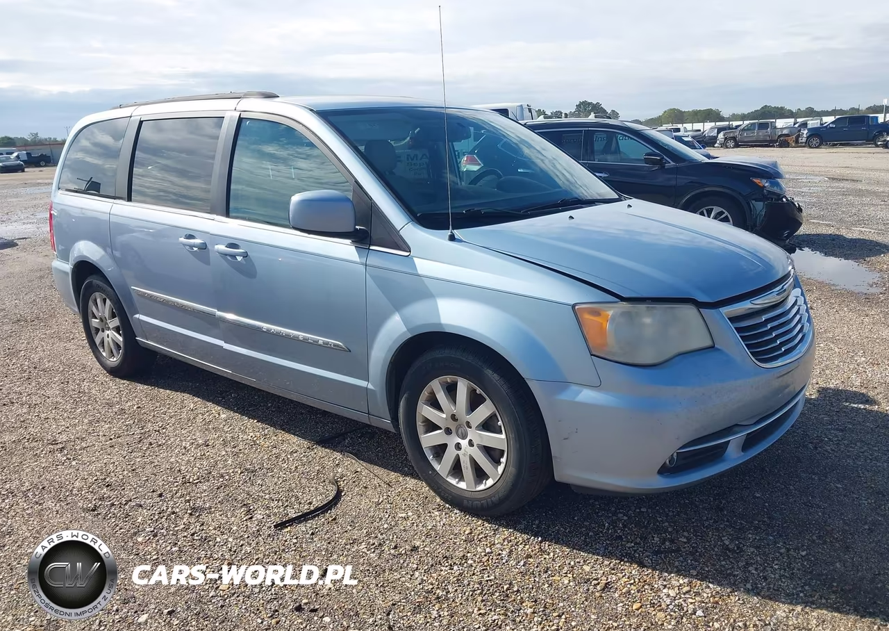 2013 Chrysler Town & Country Touring VIN:2C4RC1BG8DR681731 - 1