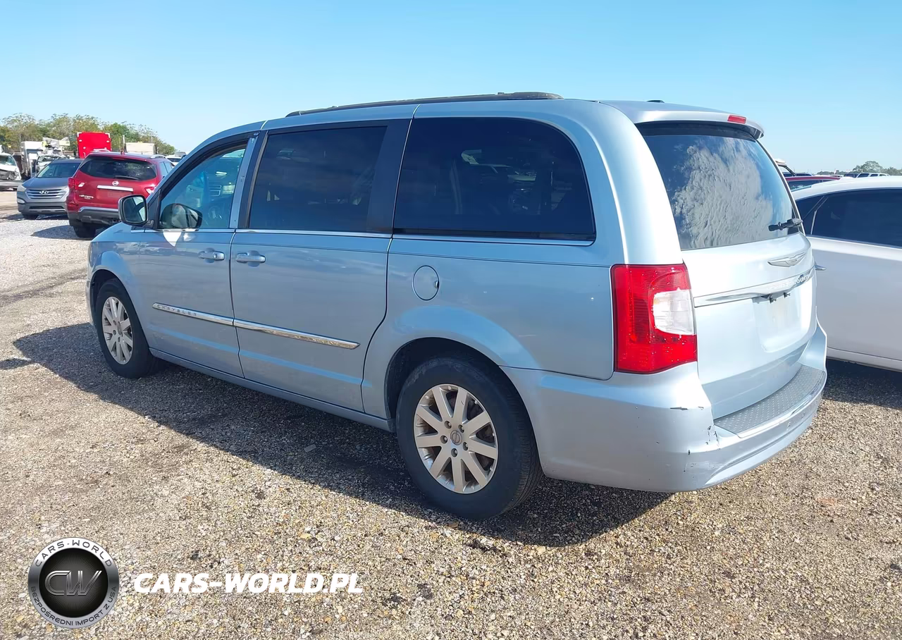 2013 Chrysler Town & Country Touring VIN:2C4RC1BG8DR681731 - 3