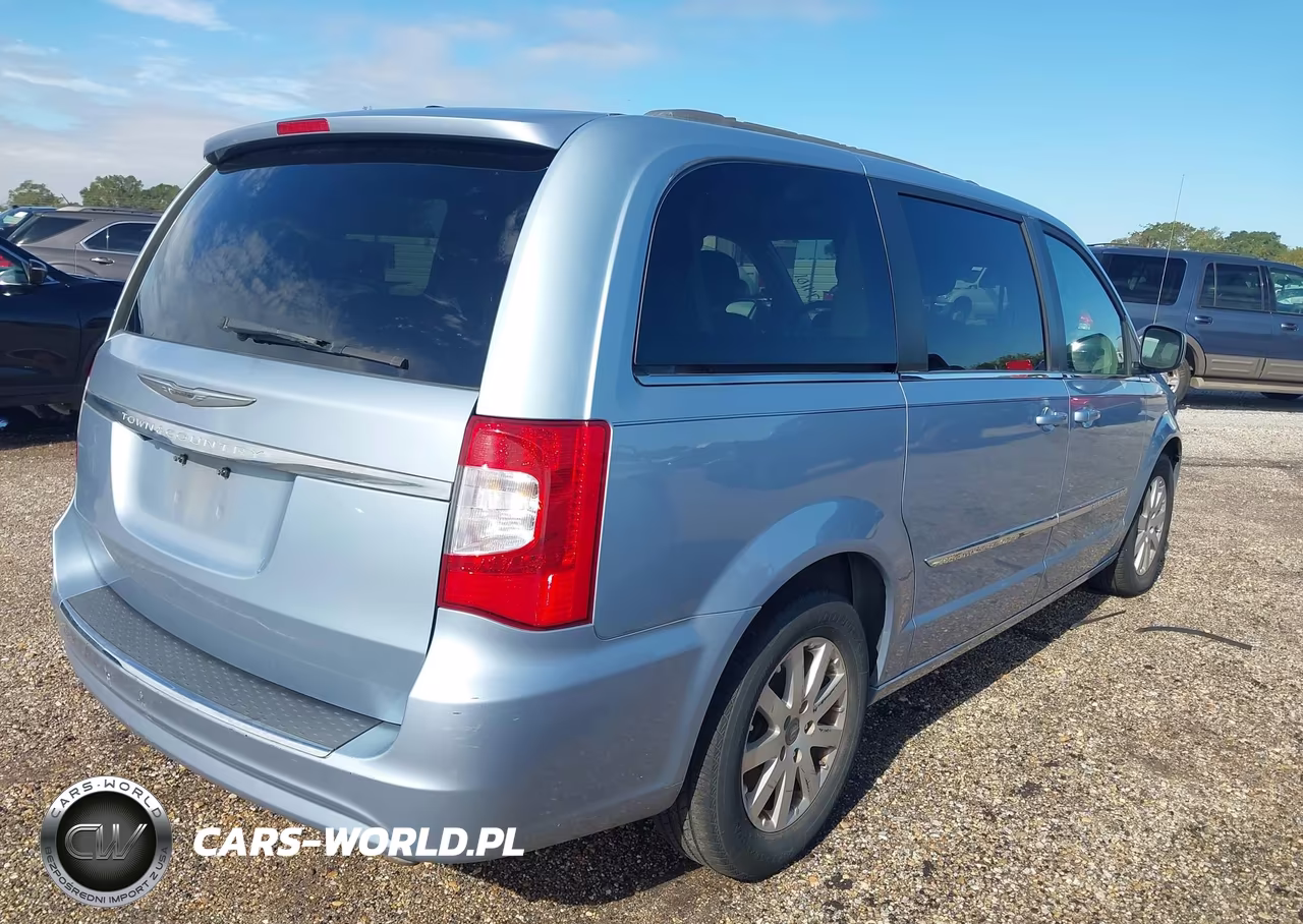 2013 Chrysler Town & Country Touring VIN:2C4RC1BG8DR681731 - 4