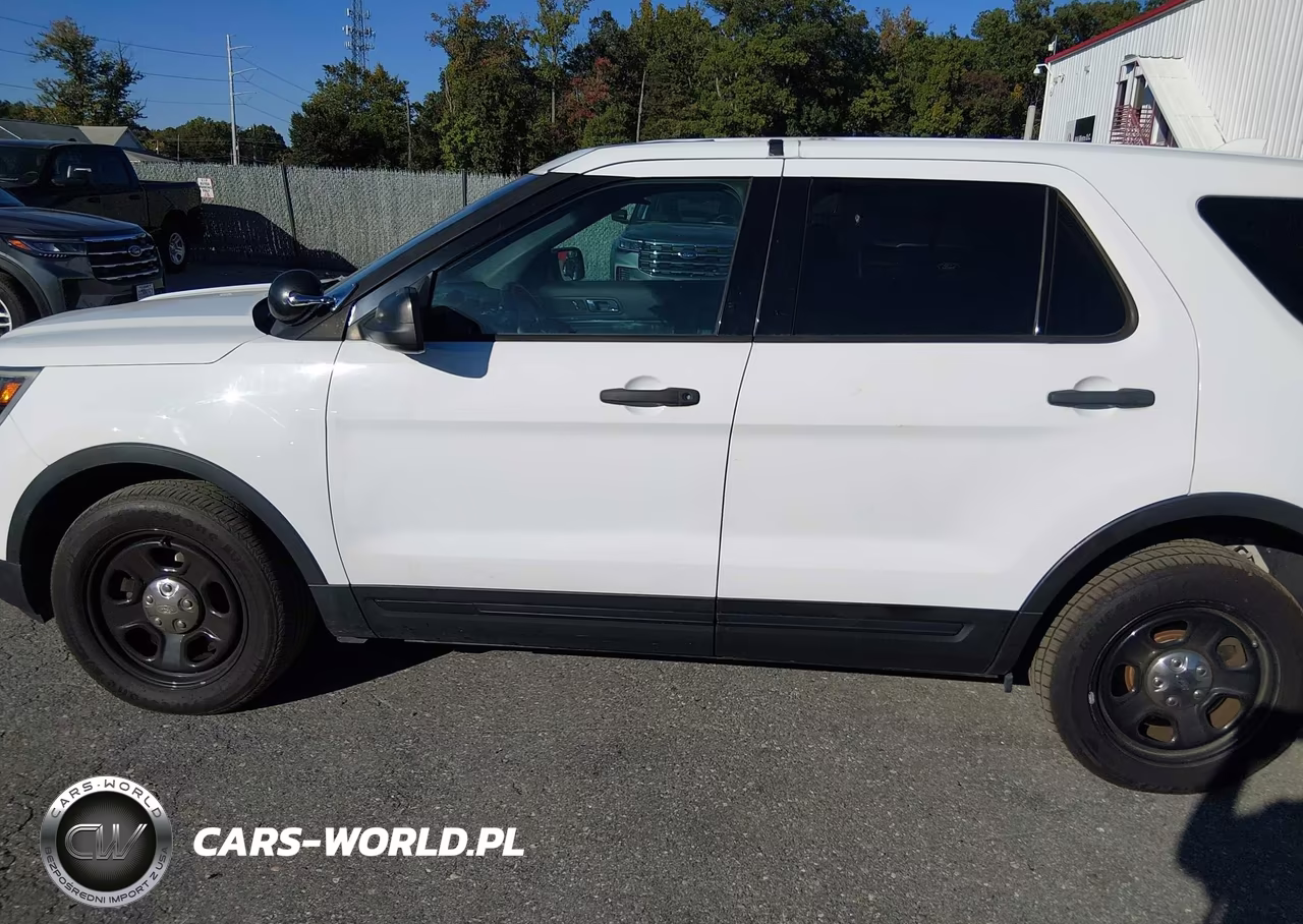 2017 Ford Utility Police Interceptor VIN:1FM5K8AR7HGE26066 - 13